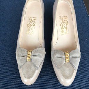 SALVATORE FERRAGAMO | Authentic Vintage Pumps